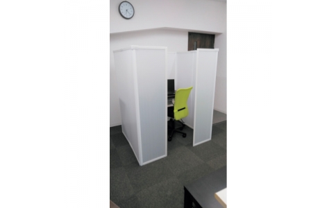 （株）アクト石原  TEREKAKUSHI  アクト石原　折りたたみ式パーテーション　テレカクシ