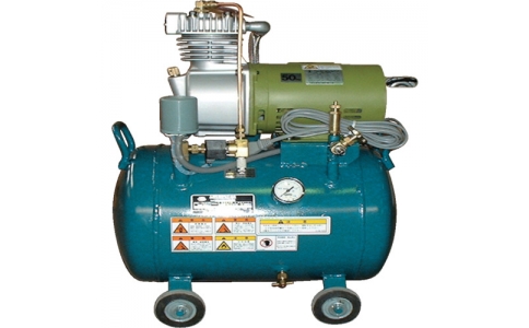 （株）富士コンプレッサー製作所  DST-04MS（50HZ）  富士　軽便形コンプレッサー０．４ＫＷ　５０Ｈｚ