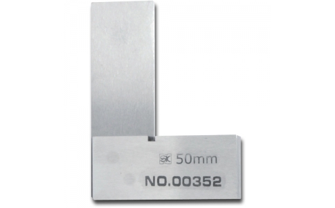 新潟精機（株）  AA-F50  ＳＫ　台付直角定規　１級焼入　５０ｍｍ