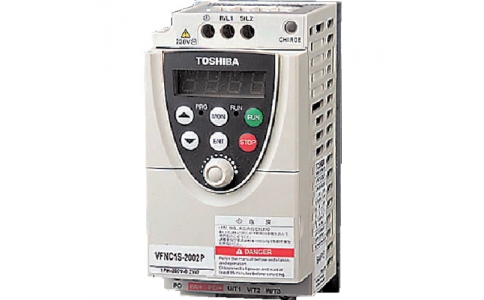 東芝産業機器システム（株）  VFNC1-2004P  東芝　インバ－タｎｃ１シリ－ズ