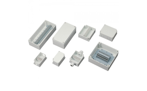 （株）タカチ電機工業  TMB-10P  タカチ　ターミナルボックス