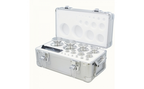 （株）エー・アンド・デイ  AD1605-5KF2  Ａ＆Ｄ　校正用分銅　ＯＩＭＬ型組分銅　Ｆ２級　５ｋｇセット　ＡＤ１６０５－５ＫＦ２