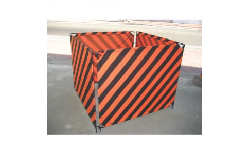 トーグ安全工業（株）  GWK-A4  トーグ　マンホール屏風４面式