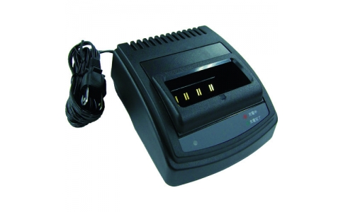 八重洲無線（株）  CSA824B  スタンダード　急速充電器