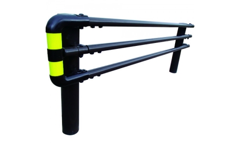 積水樹脂（株）  GP TANMATSU DT-215-W  積水　車両用ガードパイプ　弾性端末セイフティプラス　ホワイト１０