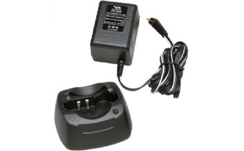 八重洲無線（株）  VAC-208  スタンダード　充電器