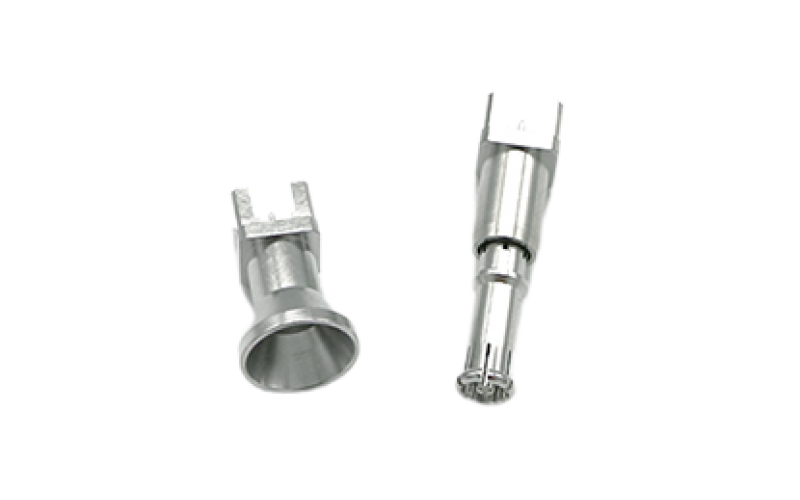 Gigalane GSBB (Gigalane Small Size Board to Board Connector) 型式 / 型番：G18SFB017 / G18SMB013他