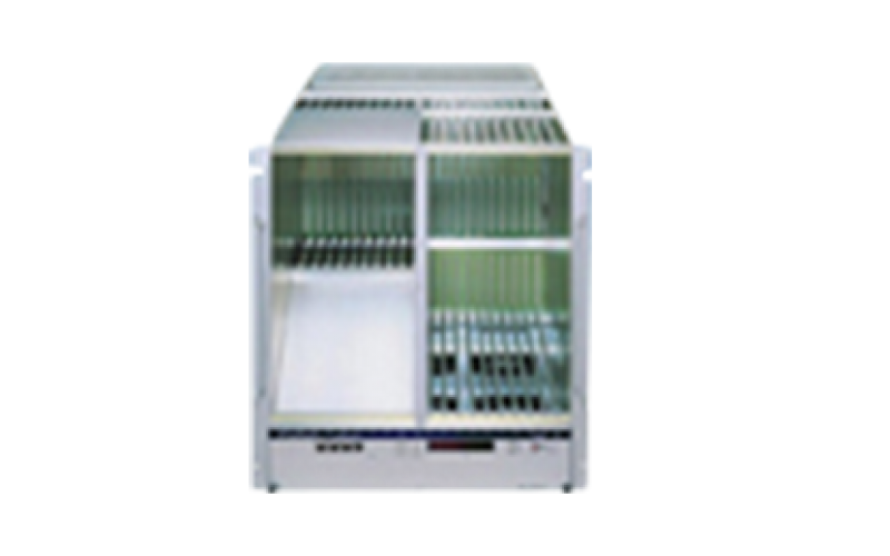 Wiener VME/VME64クレート 9U VME 6021 Series / 9U VME 6023 Series 型式 / 型番：VME 6021-911など