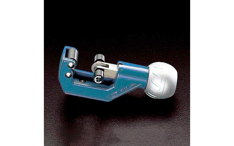 EA203F 8A-20A flexible tube cutter (for stainless steel flexible tube)