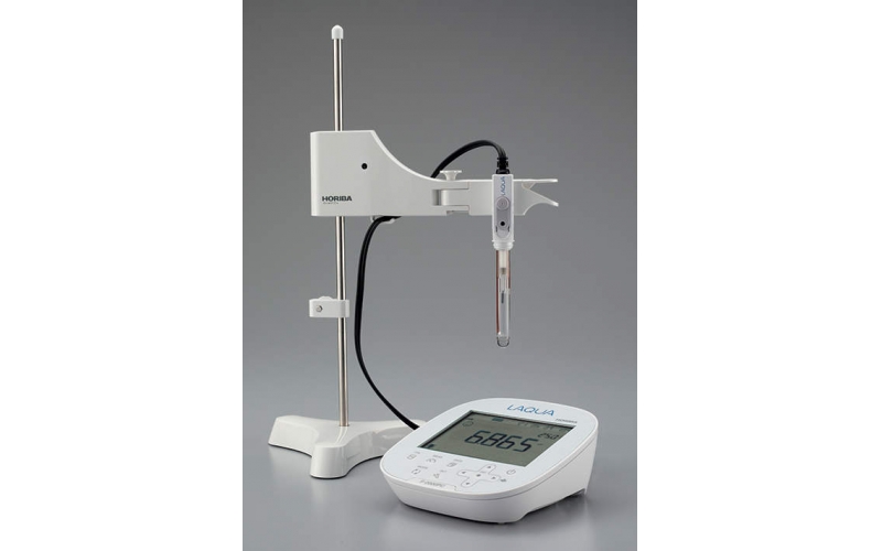 33-1132 HORIBA Horiba F-2000PC-S Desktop pH and water quality meter electrode set