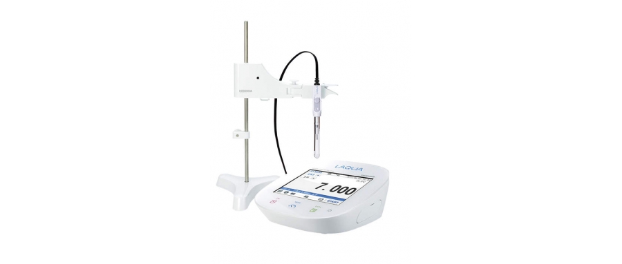 33-1033 HORIBA Horiba F-73S pH and water quality meter LAQUA