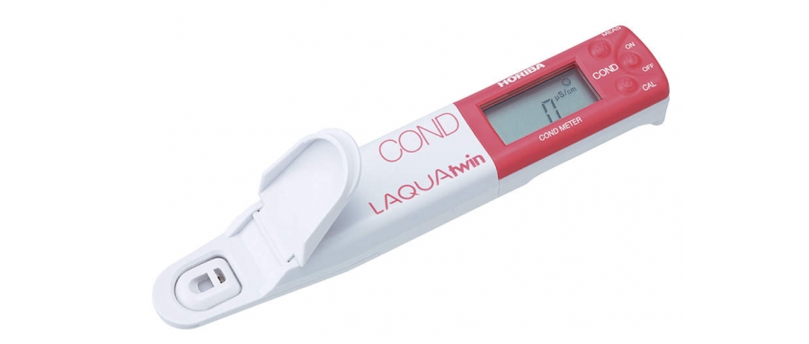 33-3053 HORIBA Horiba Compact Electrical Conductivity Meter LAQUAtwin-EC-33B